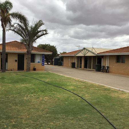 Rhodeside Lodge Geraldton Extérieur photo
