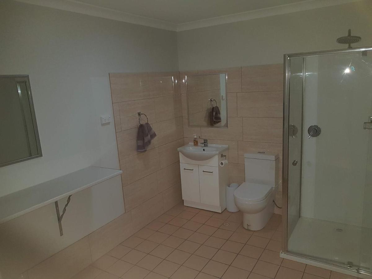 Rhodeside Lodge Geraldton Extérieur photo