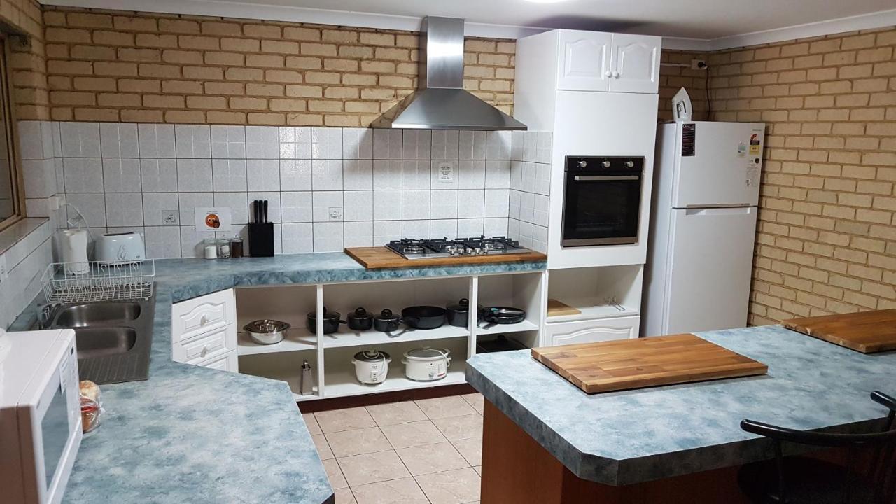 Rhodeside Lodge Geraldton Extérieur photo